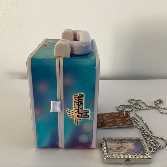 Hannah Montana Jewelbox and necklace - Picture 10 of 13